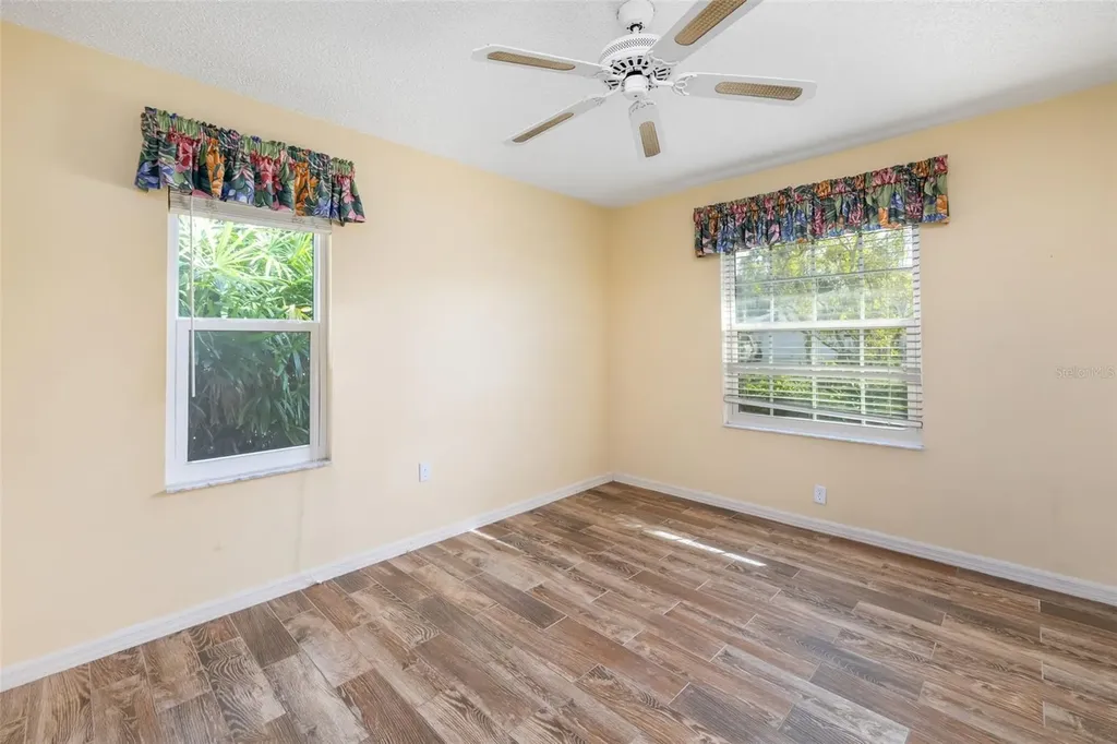 9523 Knightsbridge Circle Sarasota FL 34238