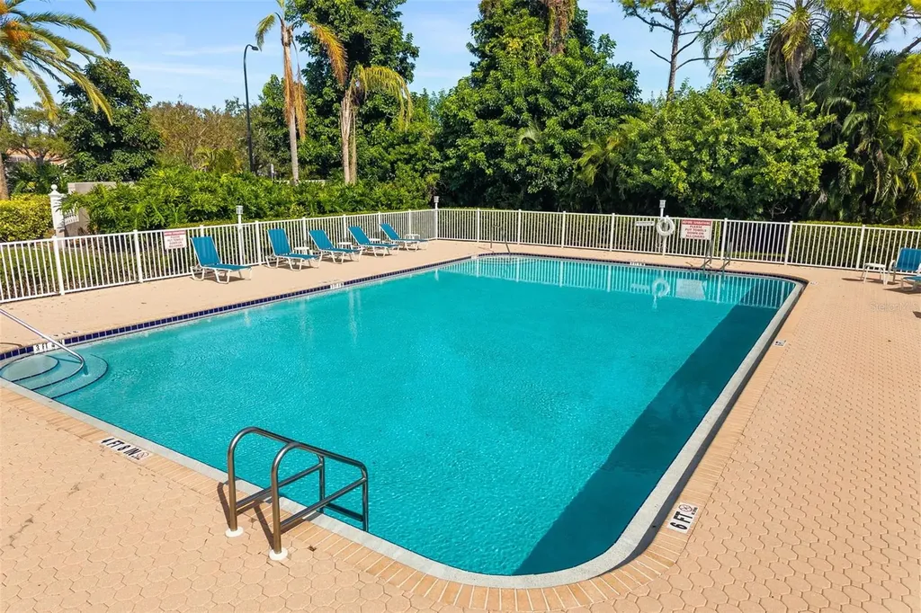 9523 Knightsbridge Circle Sarasota FL 34238