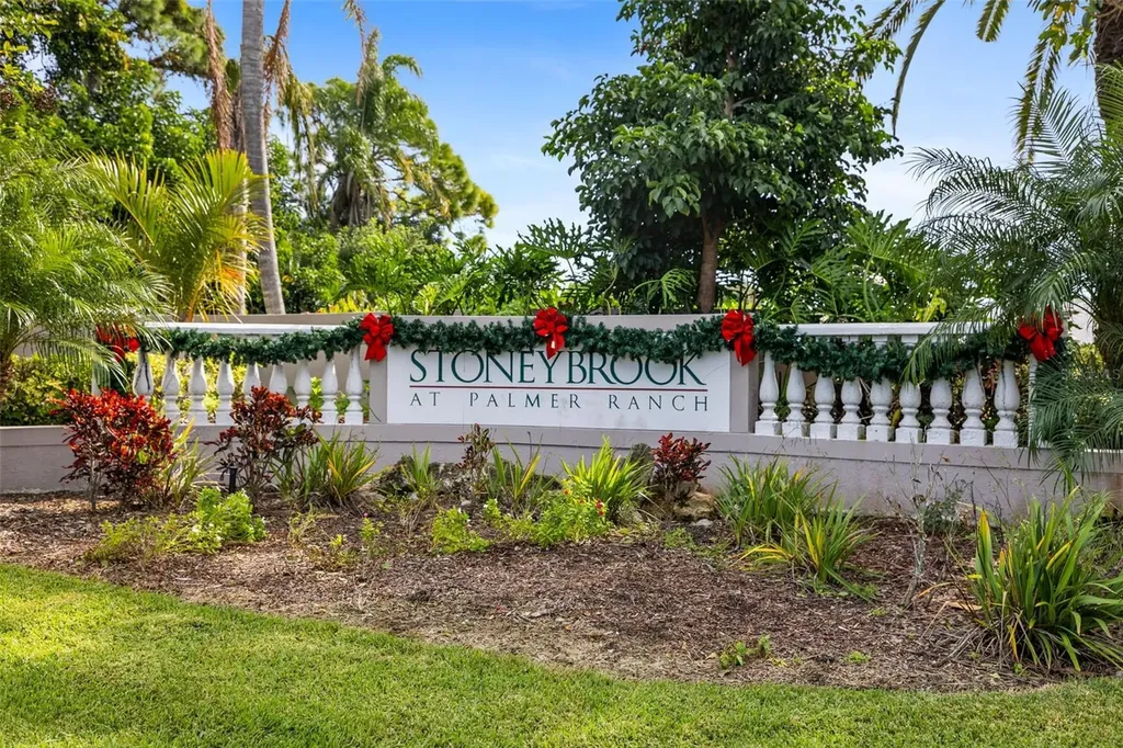 9523 Knightsbridge Circle Sarasota FL 34238