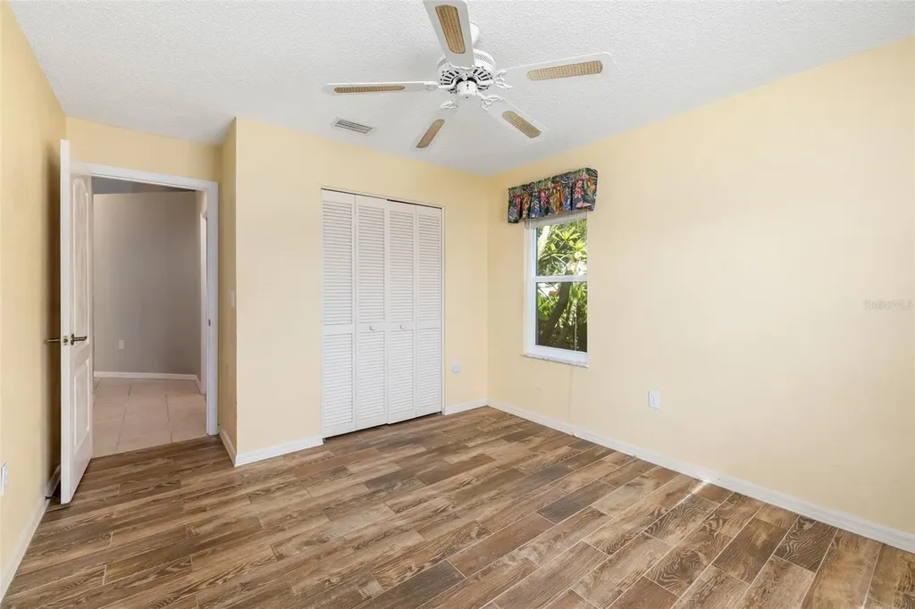 9523 Knightsbridge Circle Sarasota FL 34238