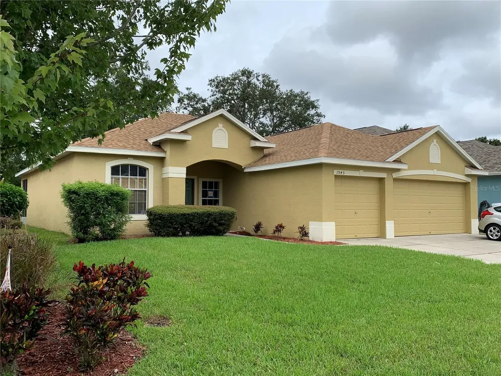 1945 Blue River Road Holiday FL 34691