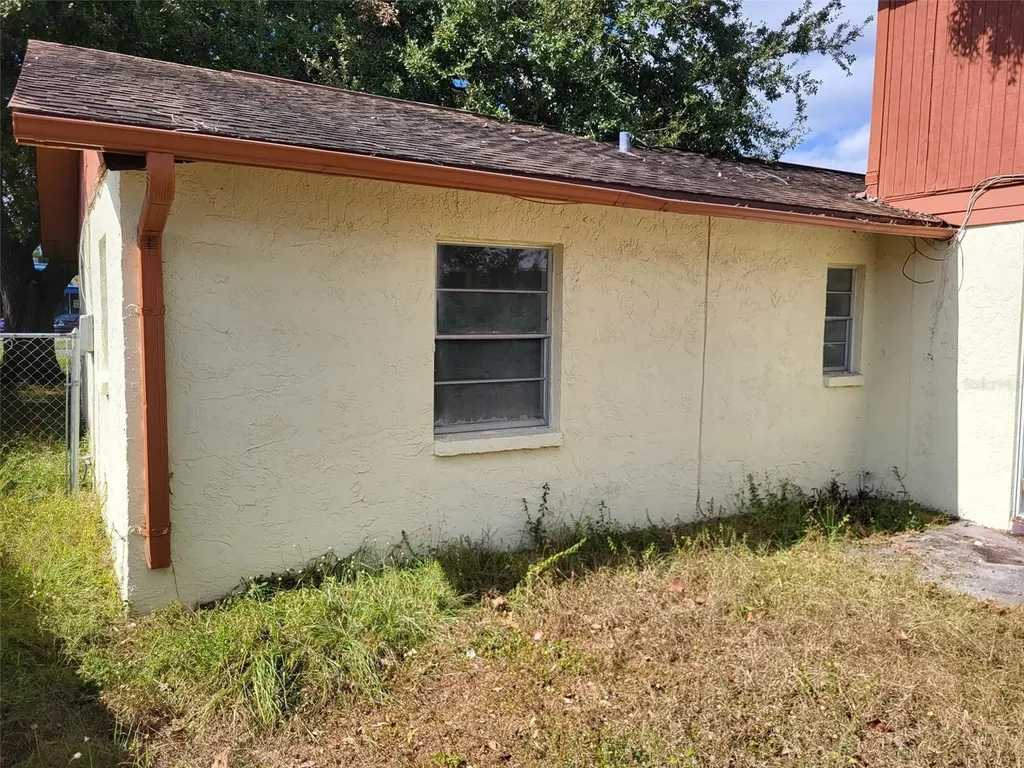 5563 58th Street N Kenneth City FL 33709