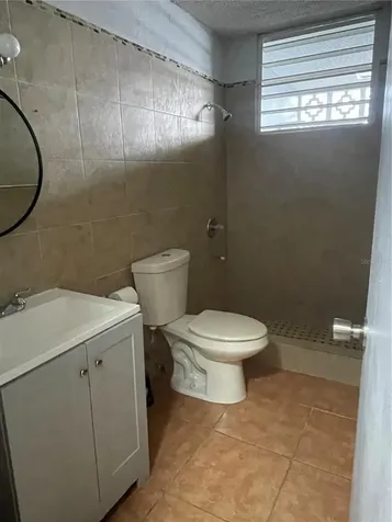 2 Terralinda Calle Zaragosa Caguas PR 00725