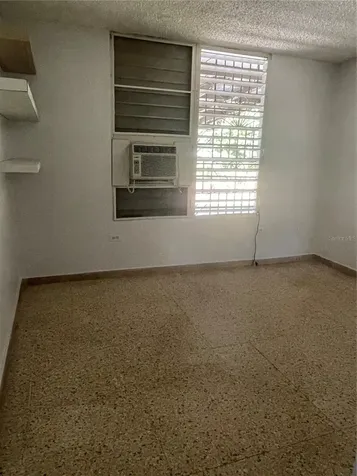 2 Terralinda Calle Zaragosa Caguas PR 00725
