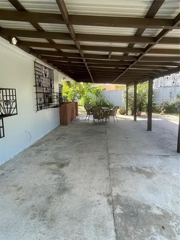 2 Terralinda Calle Zaragosa Caguas PR 00725