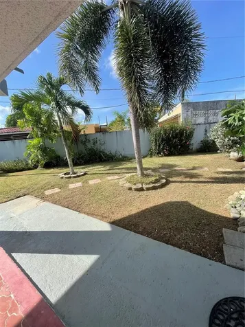 2 Terralinda Calle Zaragosa Caguas PR 00725
