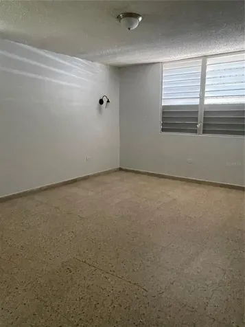 2 Terralinda Calle Zaragosa Caguas PR 00725