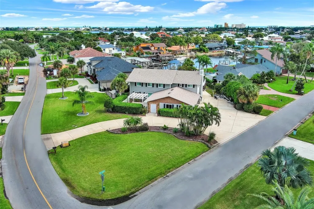301 Quay Assisi New Smyrna Beach FL 32169