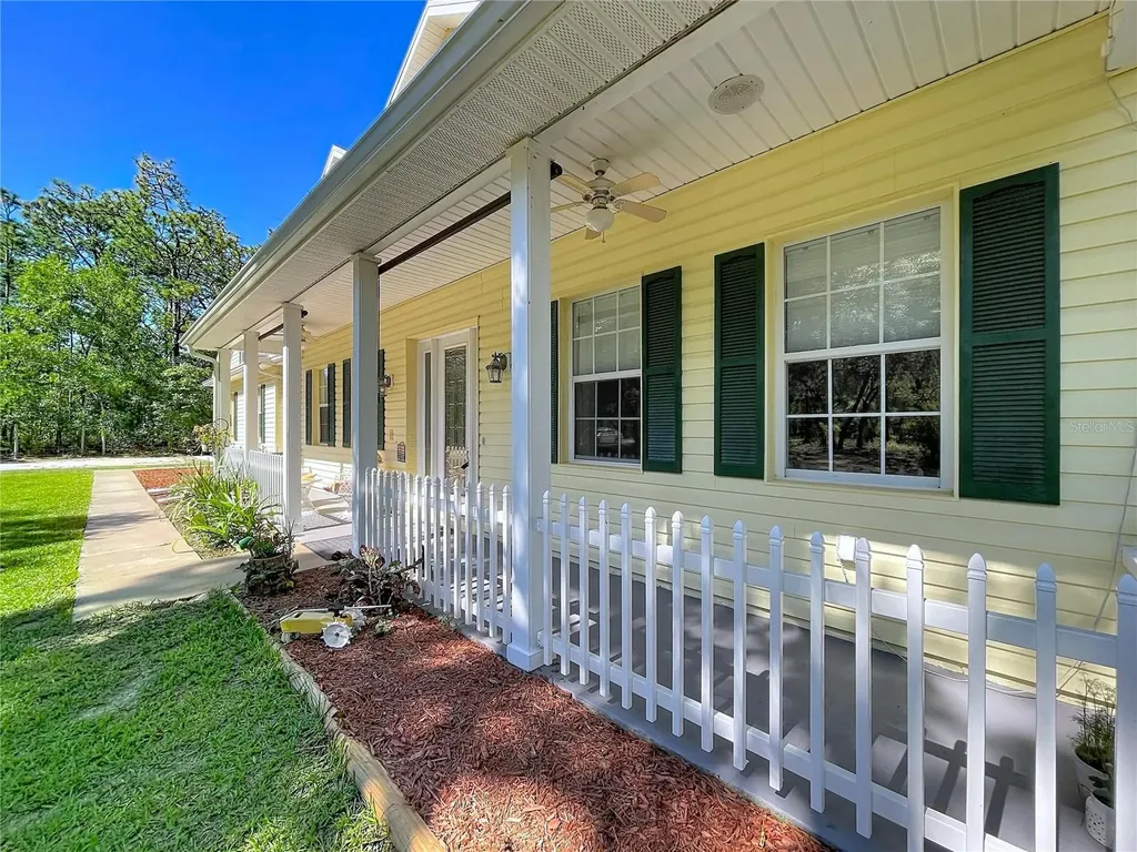 16475 Kids Avenue Weeki Wachee FL 34614