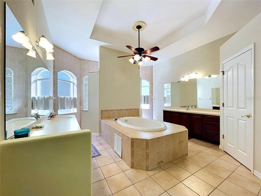 16475 Kids Avenue Weeki Wachee FL 34614