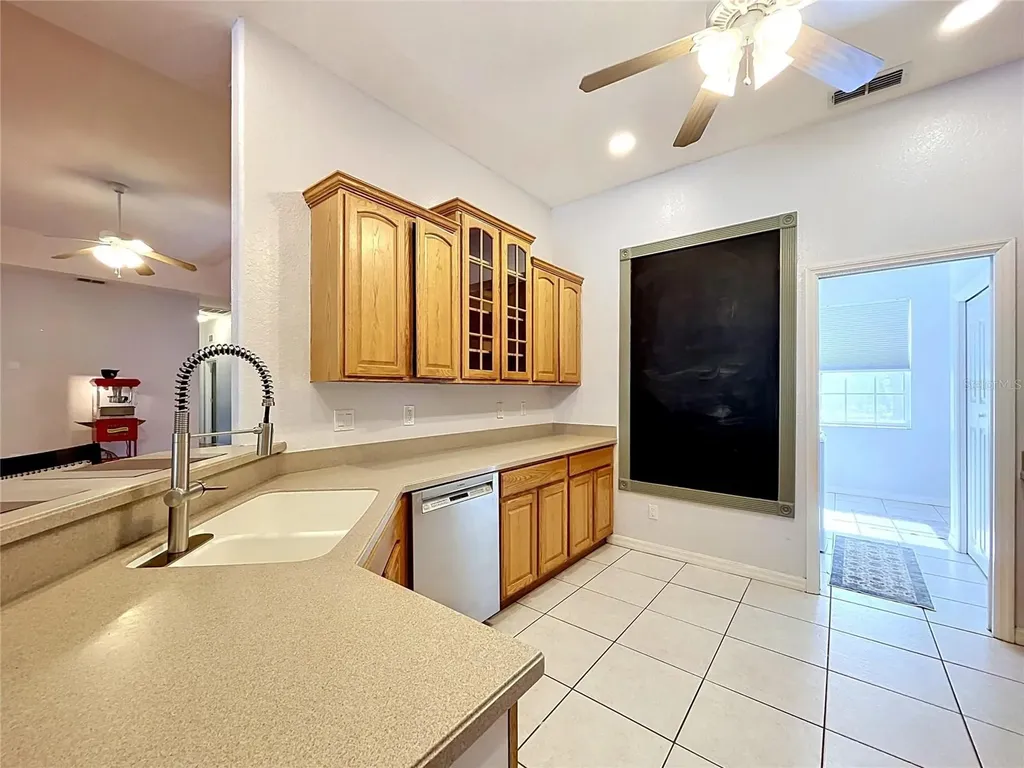 16475 Kids Avenue Weeki Wachee FL 34614