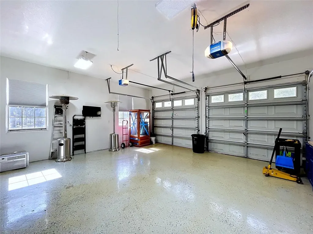 16475 Kids Avenue Weeki Wachee FL 34614