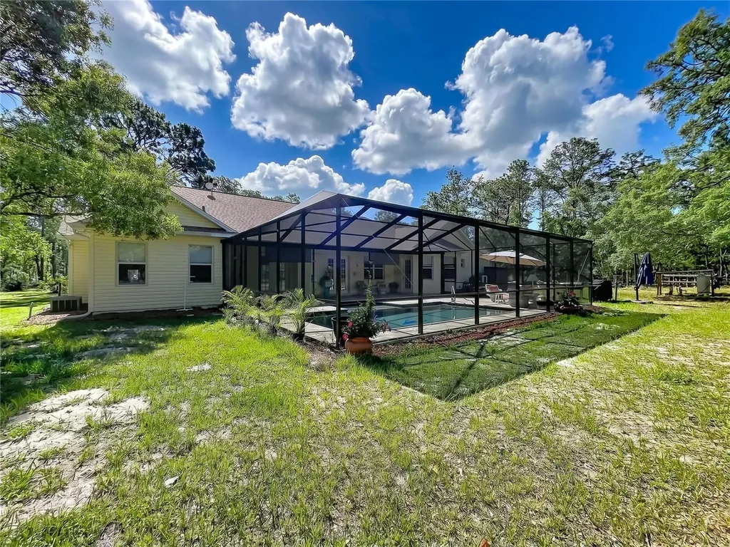 16475 Kids Avenue Weeki Wachee FL 34614