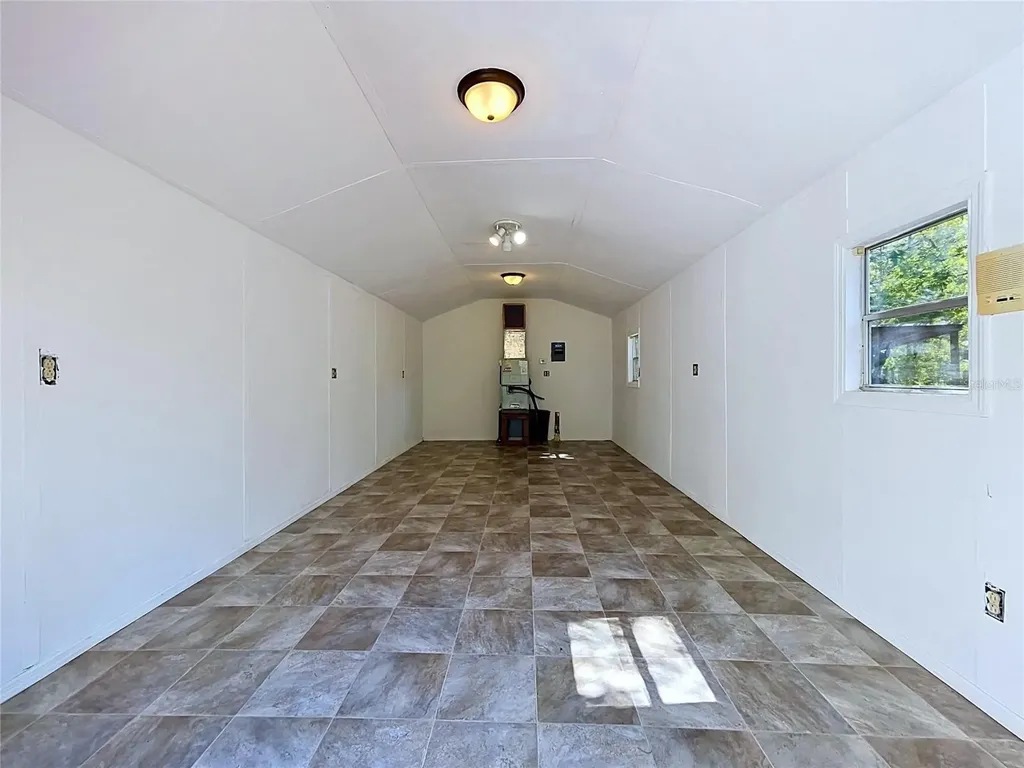 16475 Kids Avenue Weeki Wachee FL 34614