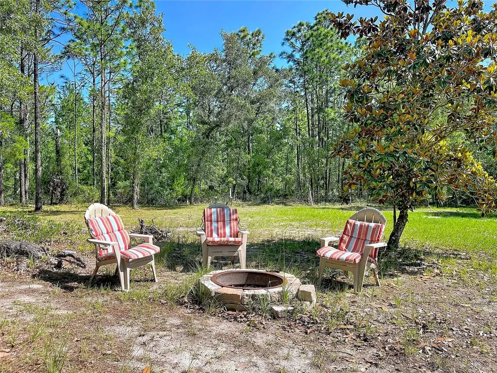 16475 Kids Avenue Weeki Wachee FL 34614