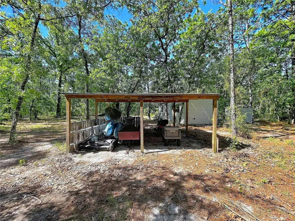16475 Kids Avenue Weeki Wachee FL 34614