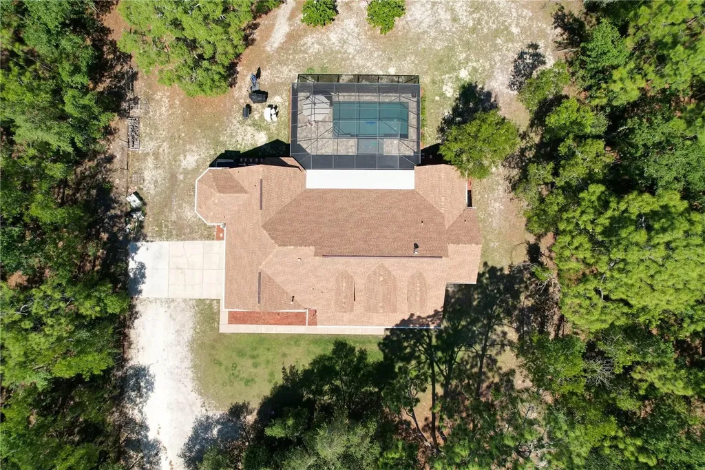 16475 Kids Avenue Weeki Wachee FL 34614