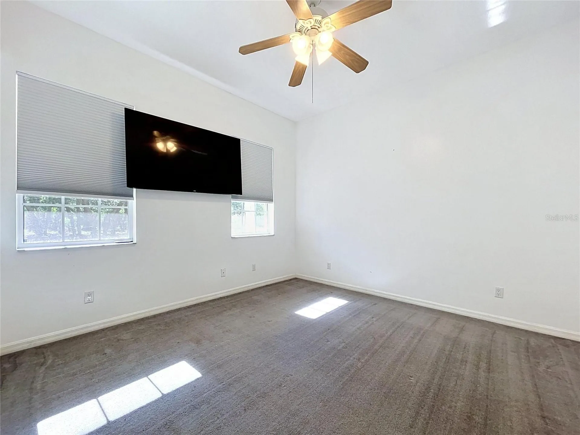 16475 Kids Avenue Weeki Wachee FL 34614