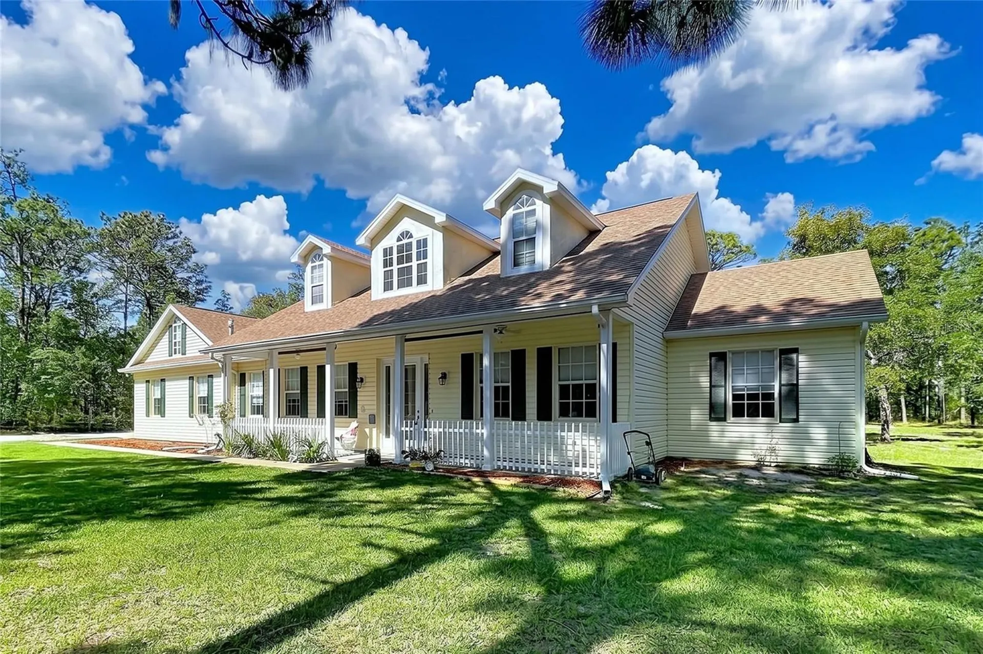 16475 Kids Avenue Weeki Wachee FL 34614