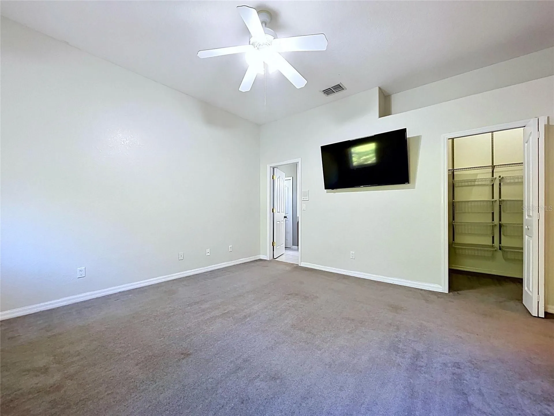 16475 Kids Avenue Weeki Wachee FL 34614