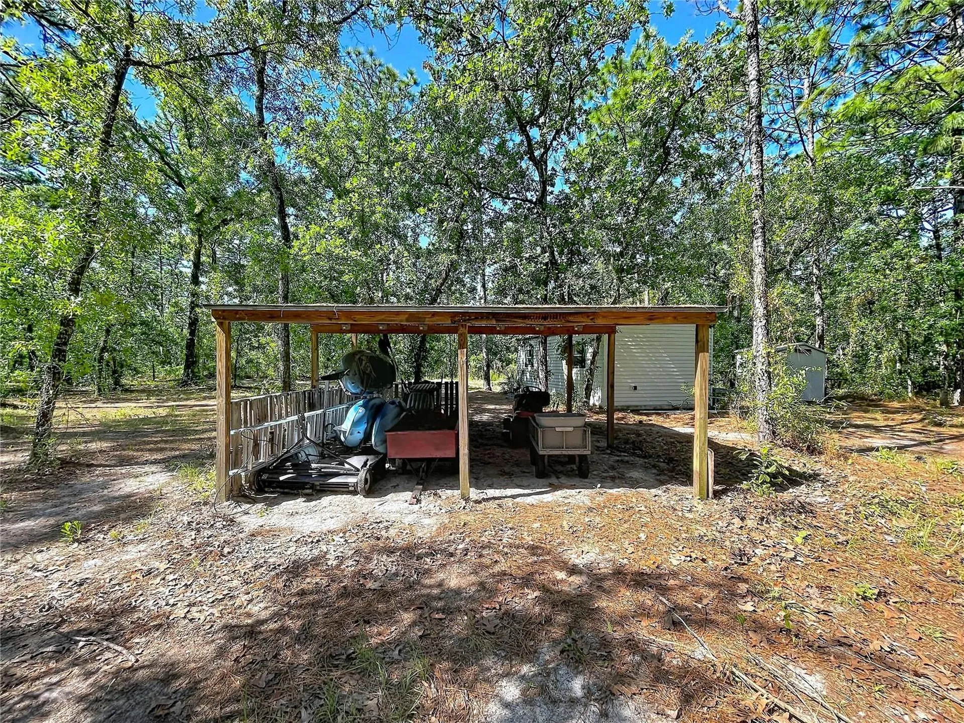 16475 Kids Avenue Weeki Wachee FL 34614