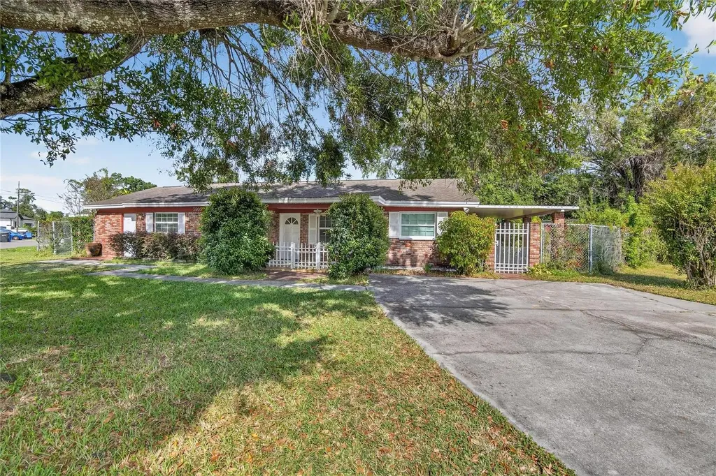 3605 W Flora Street Tampa FL 33614