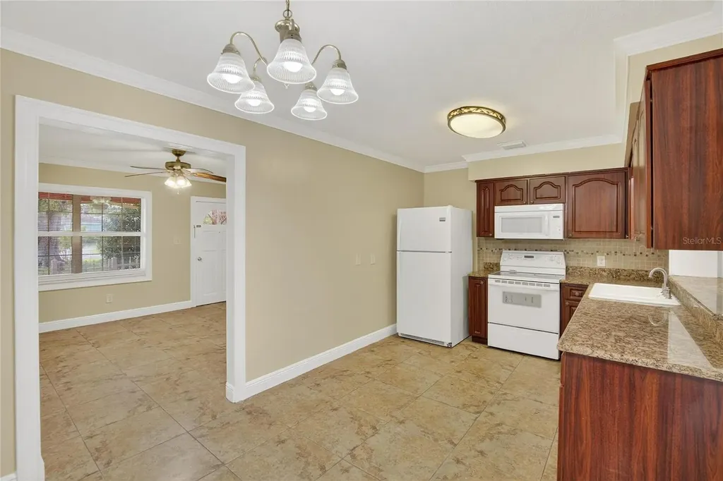 3605 W Flora Street Tampa FL 33614