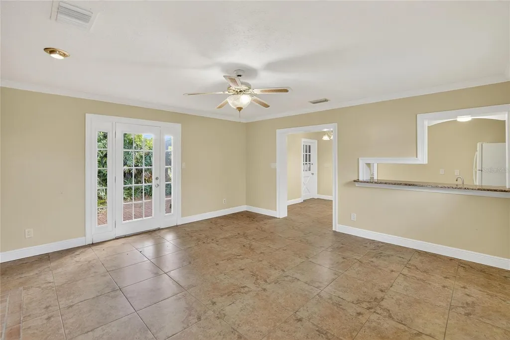 3605 W Flora Street Tampa FL 33614