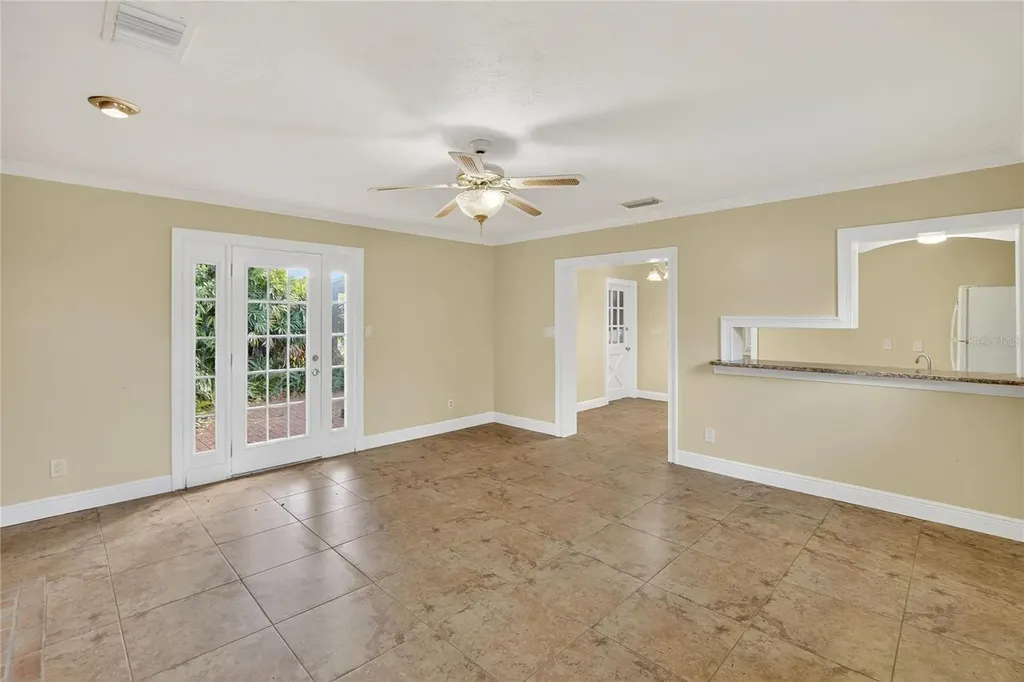 3605 W Flora Street Tampa FL 33614