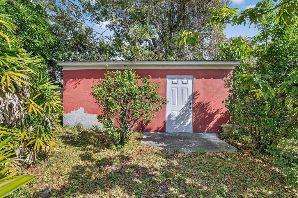 3605 W Flora Street Tampa FL 33614
