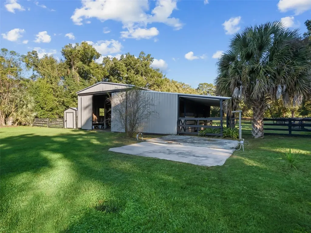 3505 NE 97th Street Road Anthony FL 32617