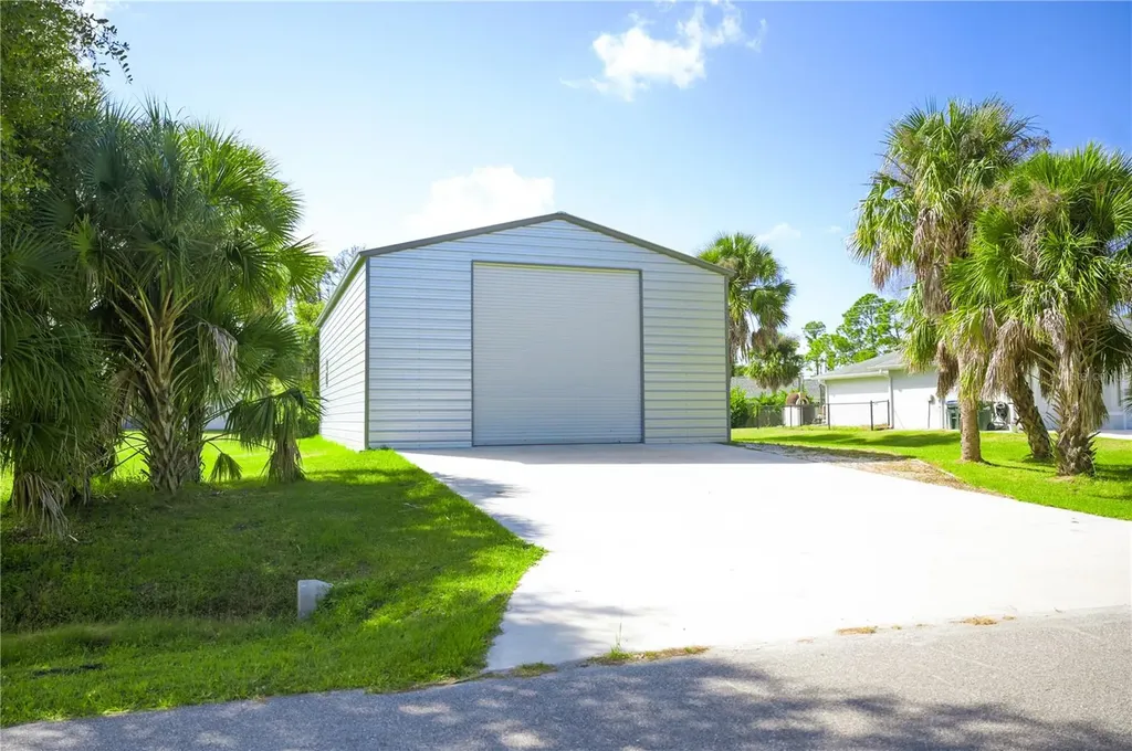 2995 Thomas Lane North Port FL 34286