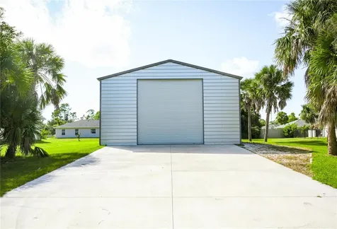 2995 Thomas Lane North Port FL 34286