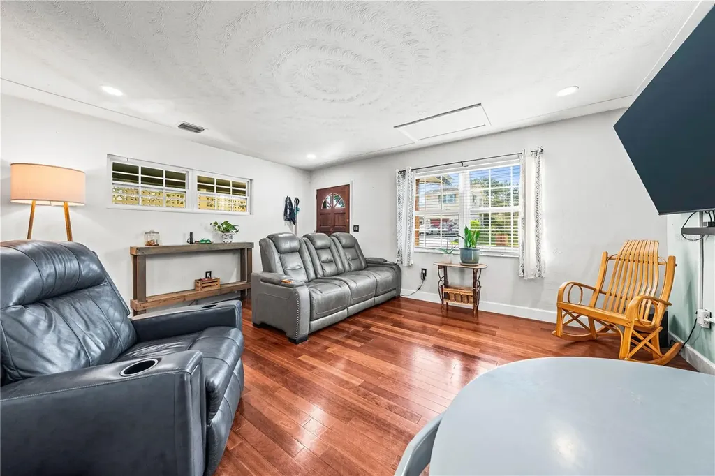 2611 Huntington Avenue Sarasota FL 34232