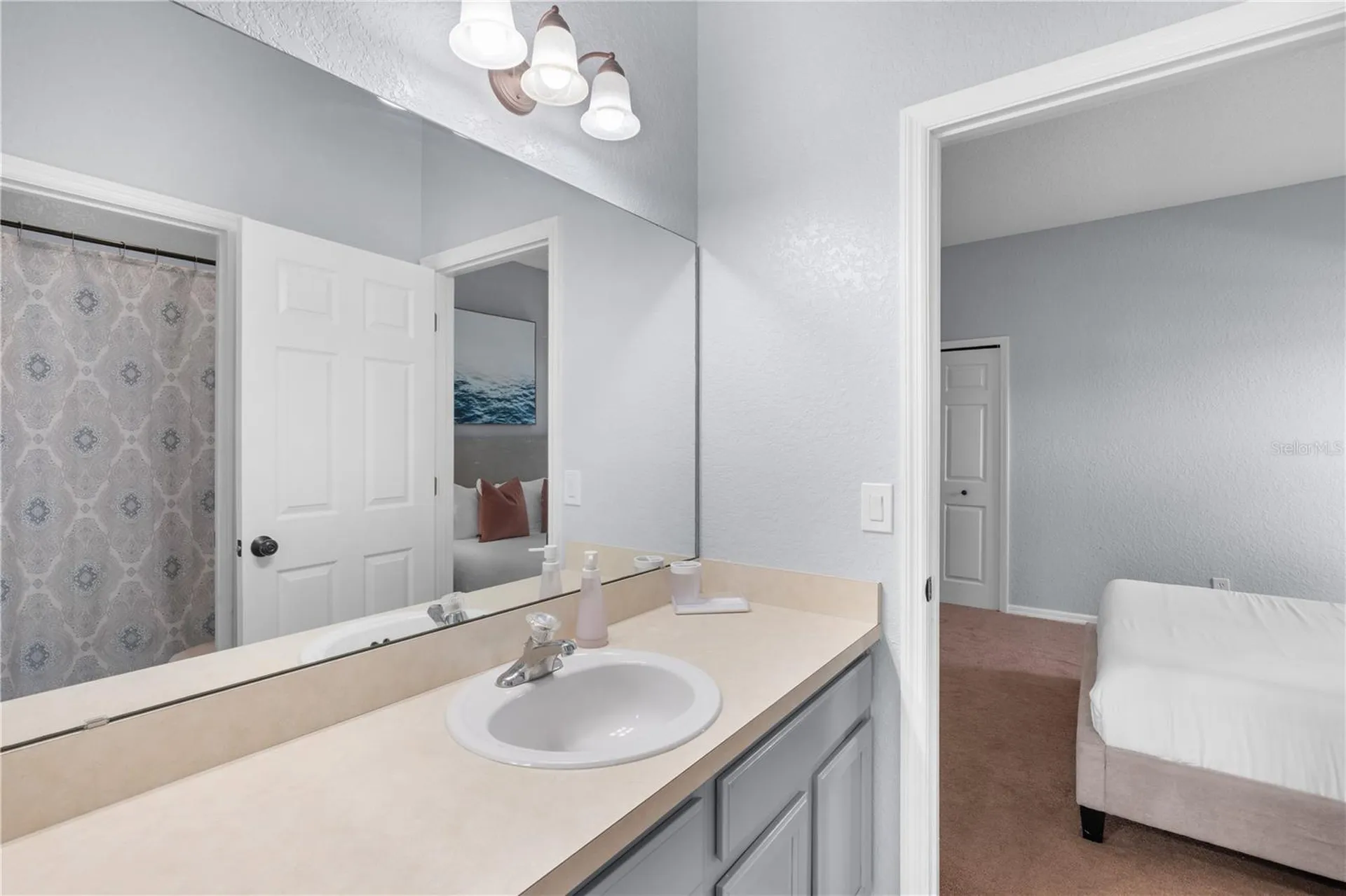 16813 Lazy Breeze Loop Clermont FL 34714