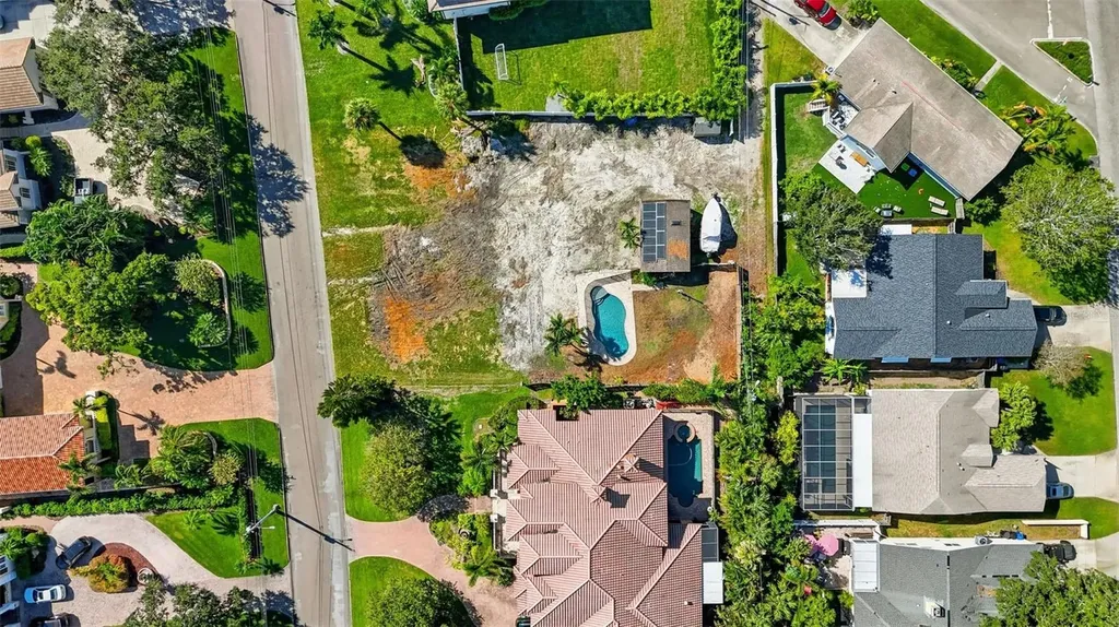 4324 Bayshore Boulevard NE St Petersburg FL 33703
