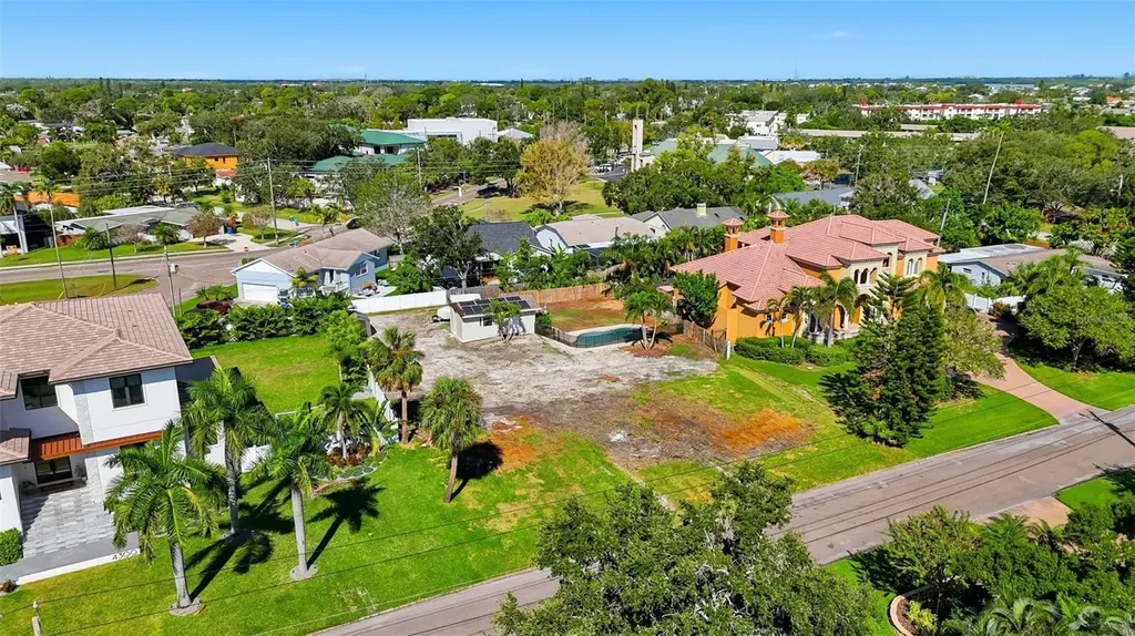 4324 Bayshore Boulevard NE St Petersburg FL 33703