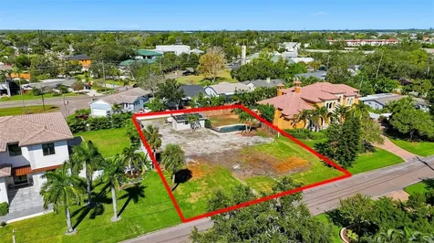 4324 Bayshore Boulevard NE St Petersburg FL 33703