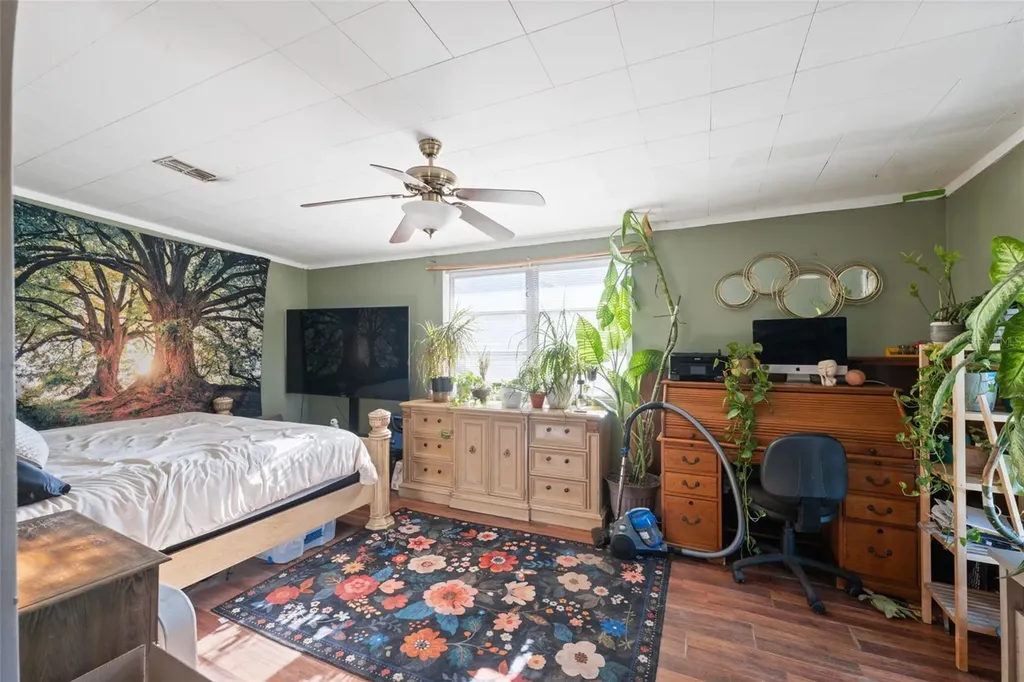 7002 Eisenhower Street Weeki Wachee FL 34613