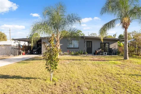 7002 Eisenhower Street Weeki Wachee FL 34613