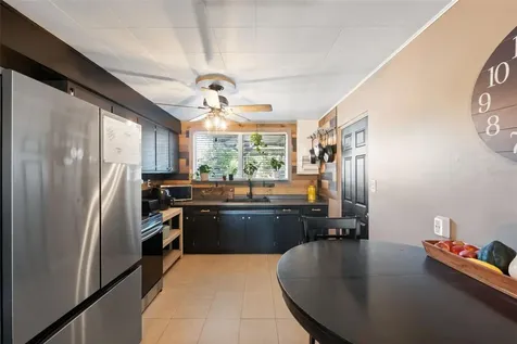 7002 Eisenhower Street Weeki Wachee FL 34613