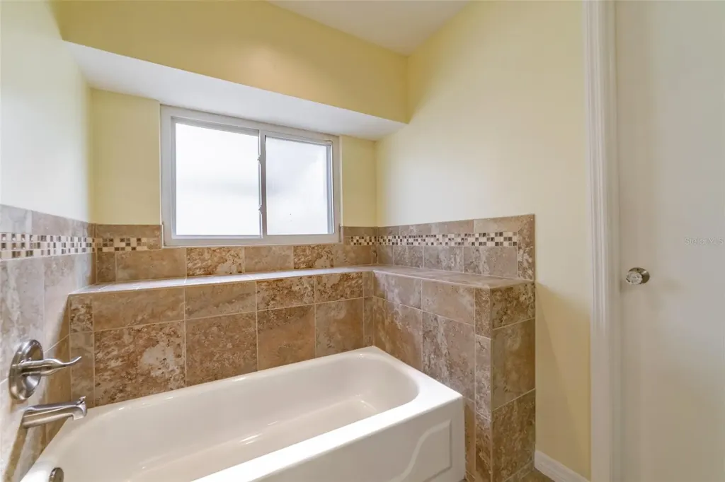 9430 Pebble Glen Avenue Tampa FL 33647