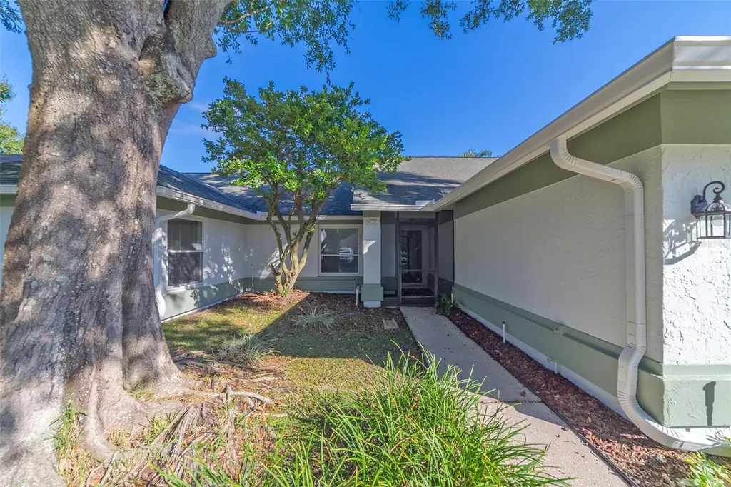 9430 Pebble Glen Avenue Tampa FL 33647