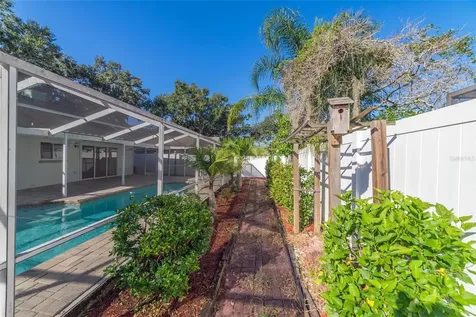 9430 Pebble Glen Avenue Tampa FL 33647