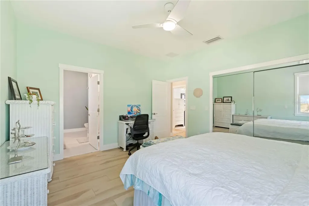 7524 Whitcomb Englewood FL 34223