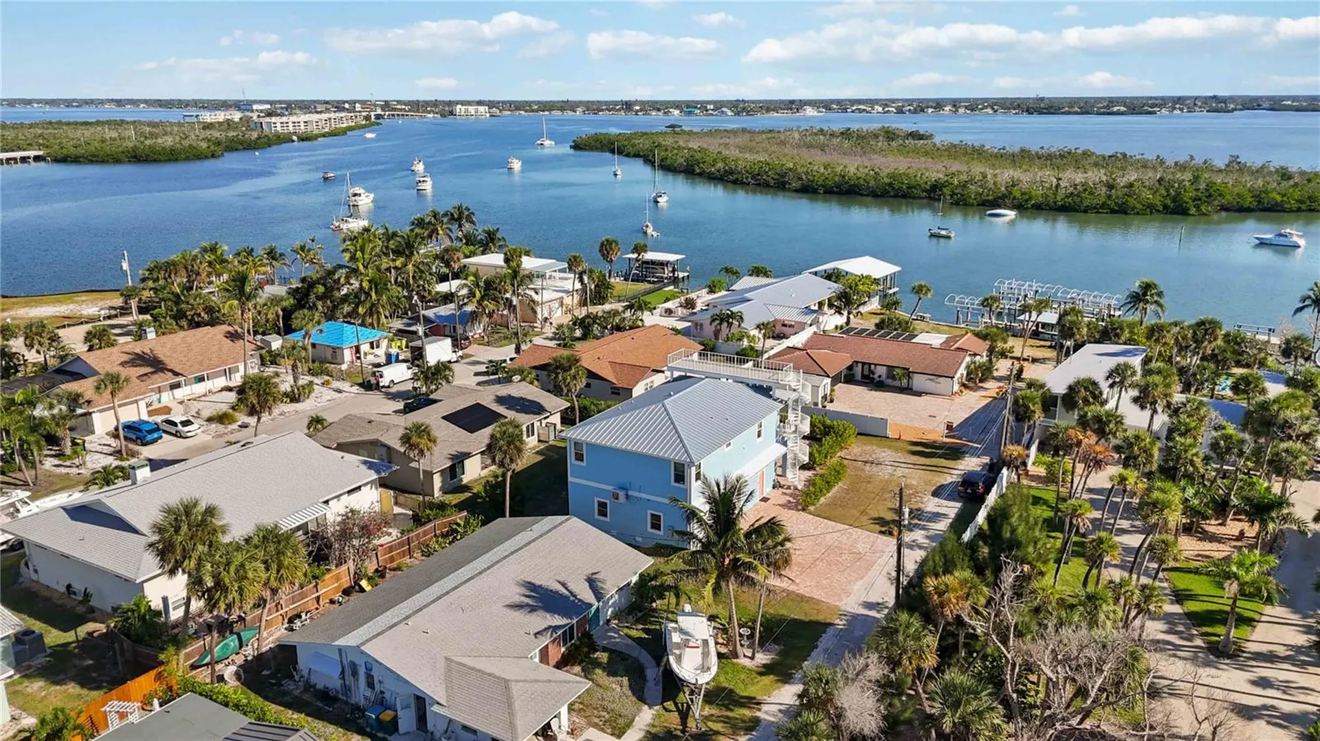 7524 Whitcomb Englewood FL 34223