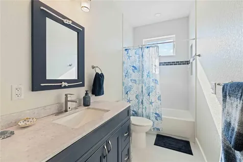 7524 Whitcomb Englewood FL 34223