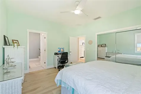 7524 Whitcomb Englewood FL 34223