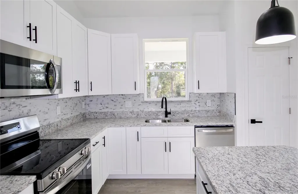 1807 Azalea Terrace Sebring FL 33875