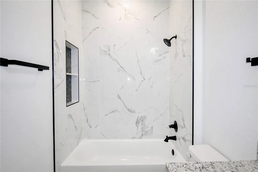 1807 Azalea Terrace Sebring FL 33875